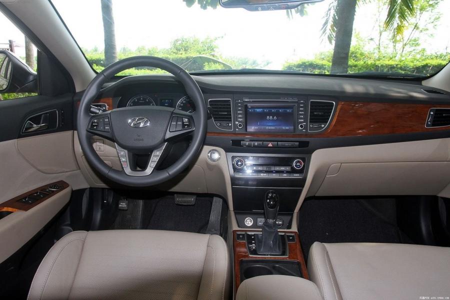Торпедо Hyundai Mistra 2014 года  (CN) (фото 30 из 44)